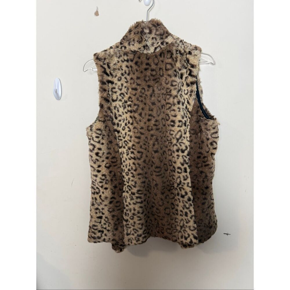 Altar’d State Brown Tan Leopard Faux Fur Vest Cozy Boho Western Layering Piece W - Picture 4 of 4